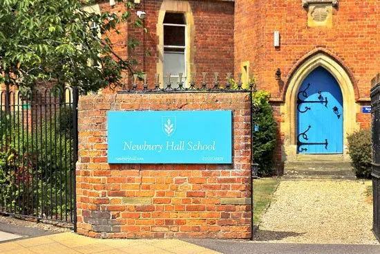 Entrada de la escuela